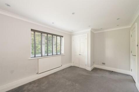 Gills Hill Lane 11.jpg