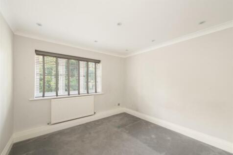 Gills Hill Lane 12.jpg