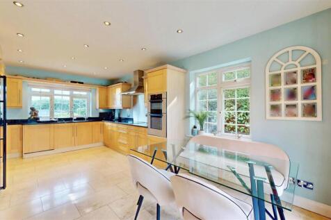 66-Hilfield-Lane-09082025_142029-2.jpg