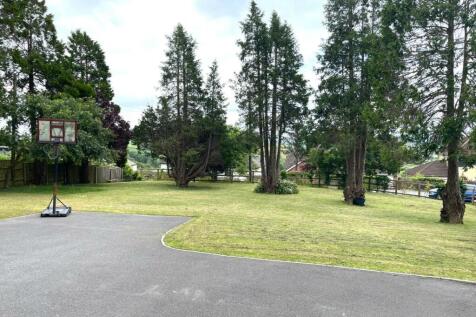 Front Garden.JPG