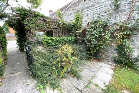 Rear Garden 2.JPG