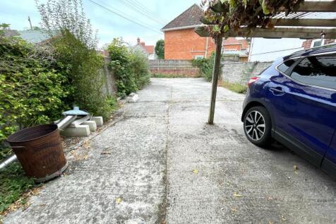 Rear Parking.JPG