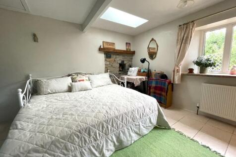 Bedroom One.JPG