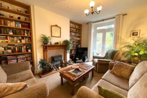 Living Room.JPG