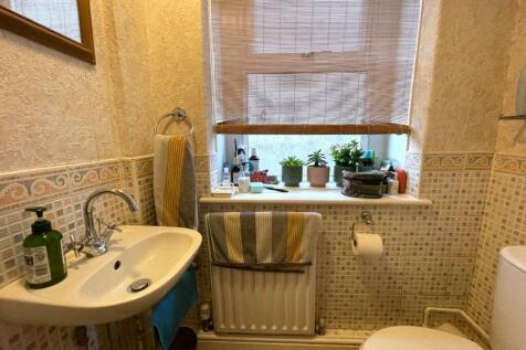 Cloakroom.JPG