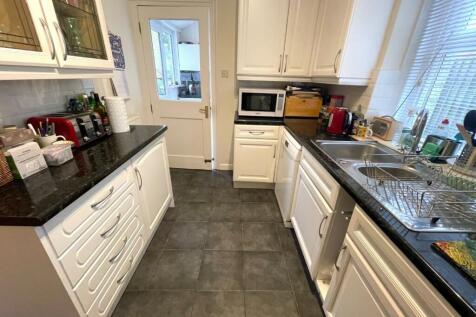 Kitchen.JPG