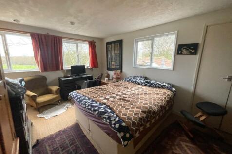 Bedroom One.JPG