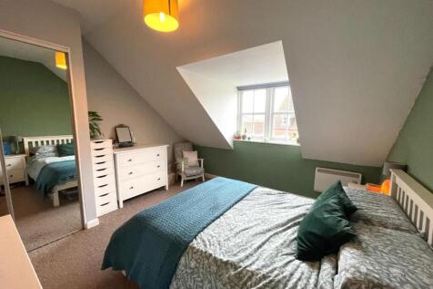 Bedroom One..JPG