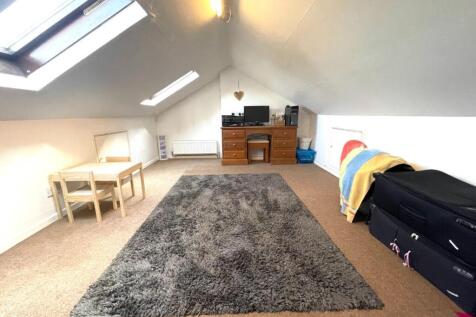 Loft Room.JPG