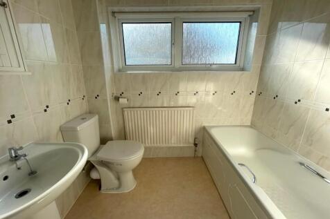 Bathroom Two.JPG
