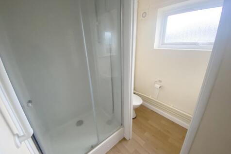 Shower Room 2.jpg