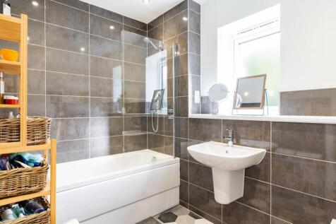 Bathroom Two.jpg
