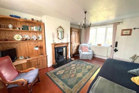 Living Room.JPG