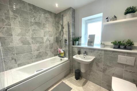 Bathroom.JPG