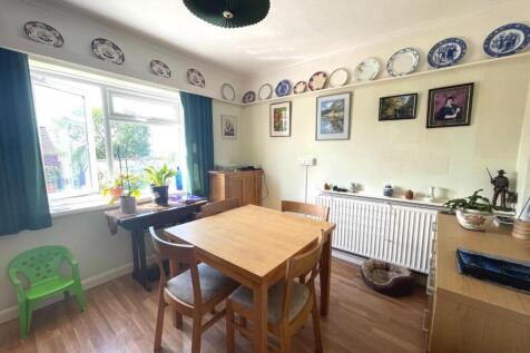 Dining Room.JPG