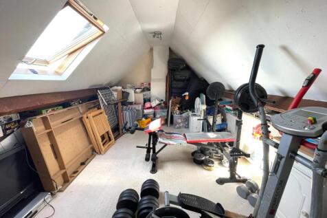 Attic Room.JPG