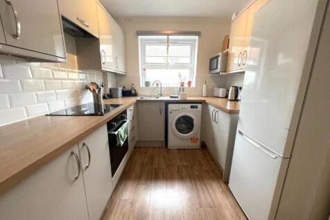 Kitchen.JPG