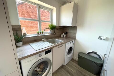 Utility Room.JPG