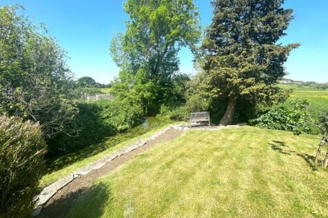 Front Lawn Two.JPG