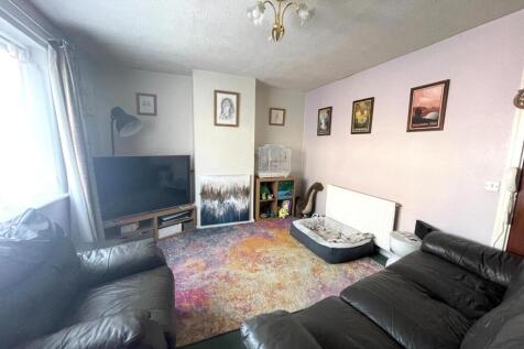 Living Room.JPG