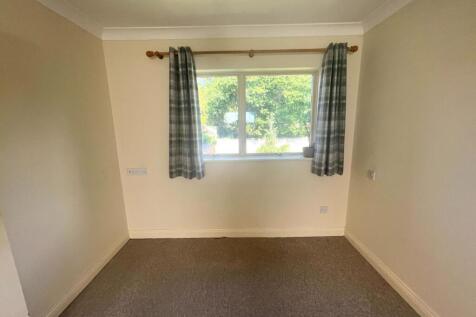 Bedroom.JPG