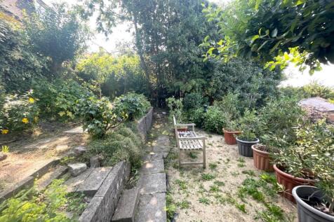 Garden Eight.JPG