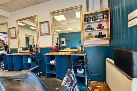 42094 barbers 5.jpg