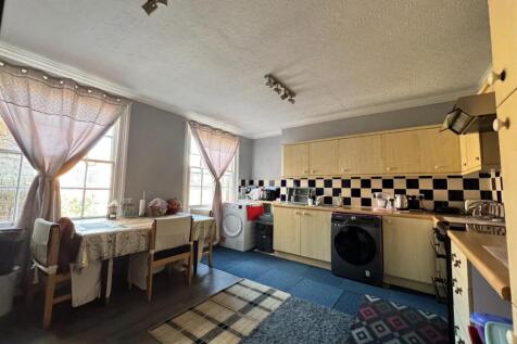 42094-maisonette kitchen 4.jpg