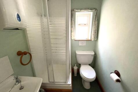 Shower Room.JPG