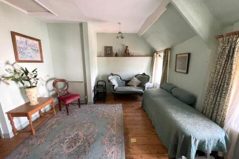 Treatment Room..JPG