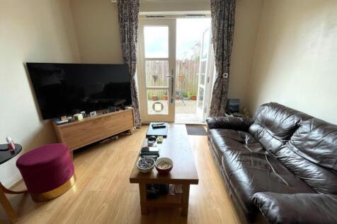 Living Room.JPG