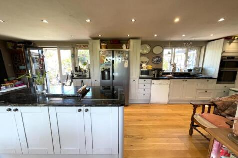 Kitchen Four.JPG