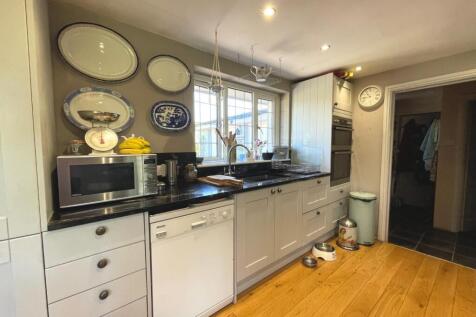 Kitchen Three.JPG