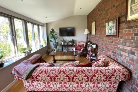 Family Room.JPG
