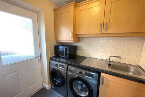 Utility Room.JPG