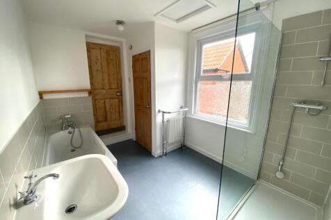 Bathroom Two.JPG