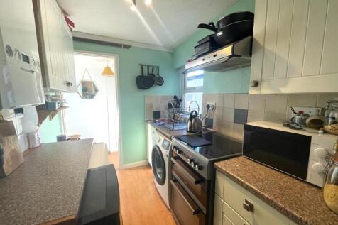Kitchen.JPG