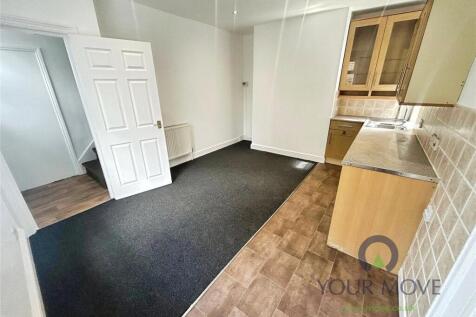 Kitchen/ Living Room