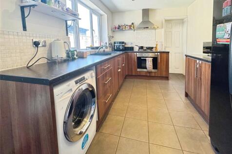 Fitted Kitchen