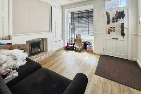 Front Lounge