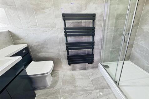 En-Suite Shower Wc