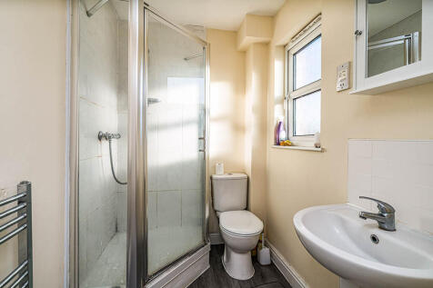 En Suite Shower Room
