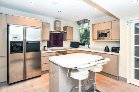 Fitted Kitchen