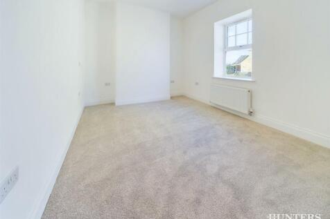 CAM03792G0-PR0098-STILL042.jpg