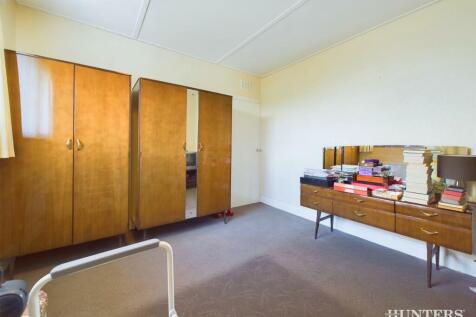 CAM03792G0-PR0124-STILL015.jpg