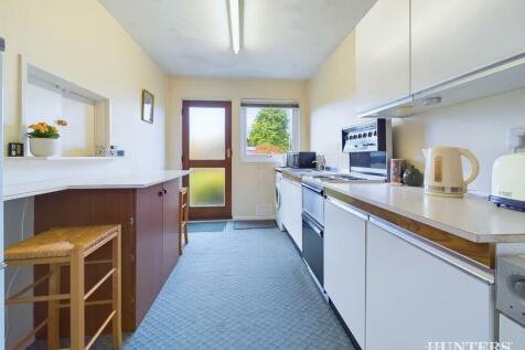 CAM03792G0-PR0152-STILL017.jpg