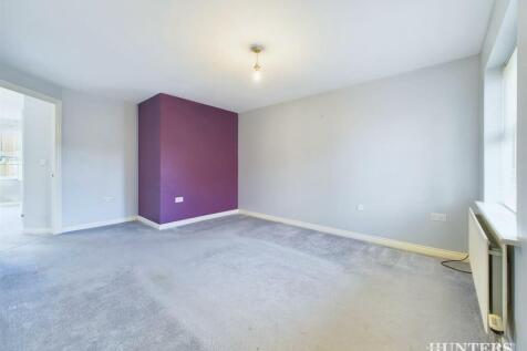 CAM03792G0-PR0149-STILL006.jpg