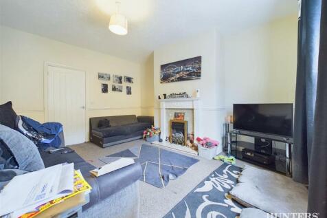 CAM03792G0-PR0150-STILL009.jpg