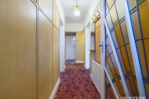 CAM03792G0-PR0162-STILL003.jpg