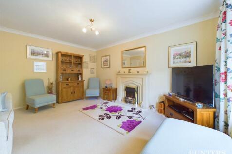 CAM03792G0-PR0165-STILL016.jpg